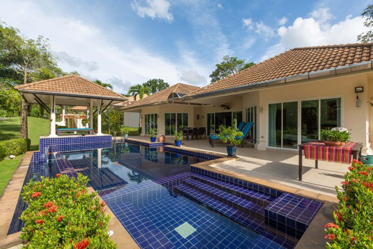 Loch Palm Residence